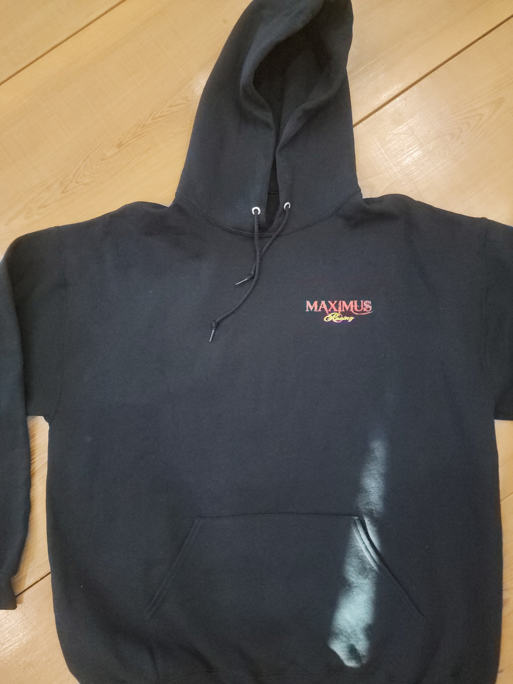 MAXIMUS RUNNING THROUGH THE COMPETION HOODIE